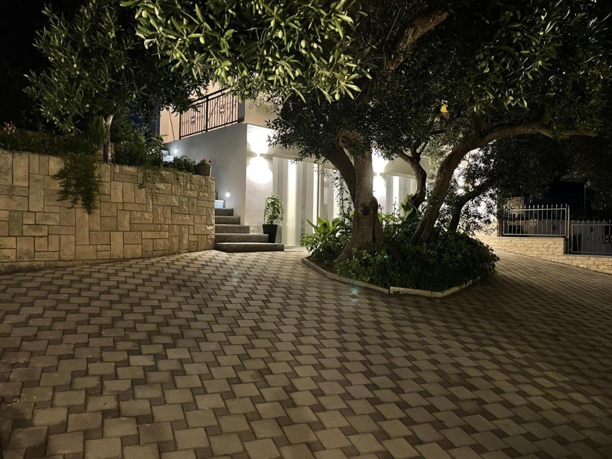 Tole Villa Podaca Exterior photo